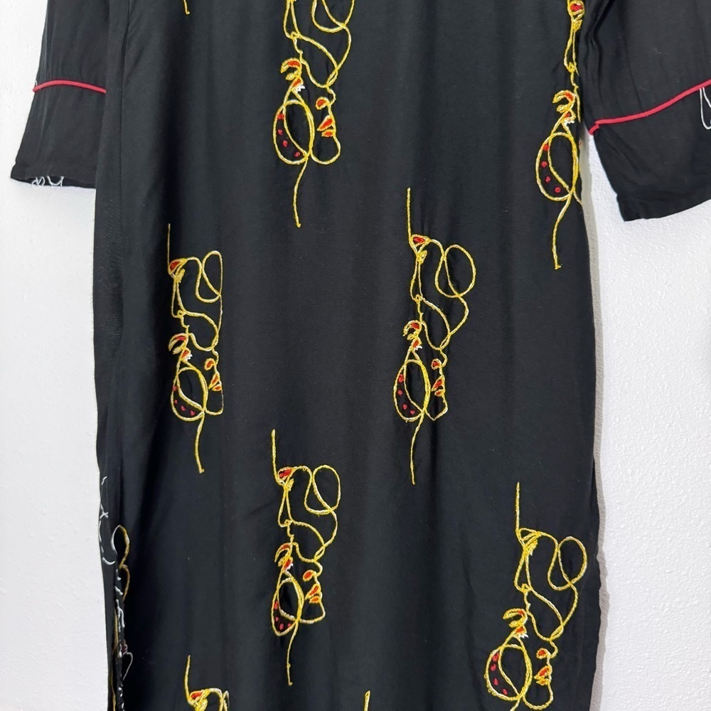 Unbranded black intertwined couple embroidered faces dress size Large - Picture 10 of 16